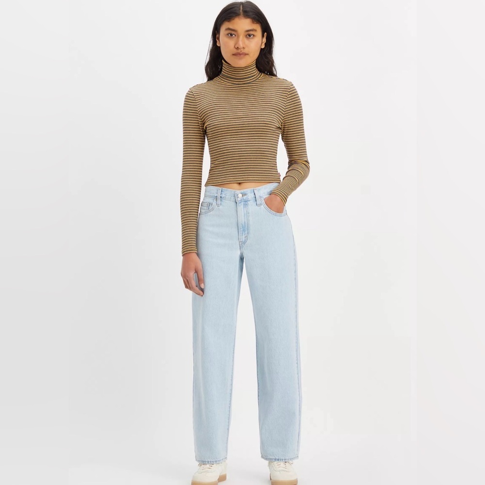 Levi's “Baggy Dad” Light Wash Blue Jeans